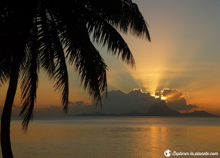 iles-visiter-polynesie-francaise-coucher-soleil-bora-bora