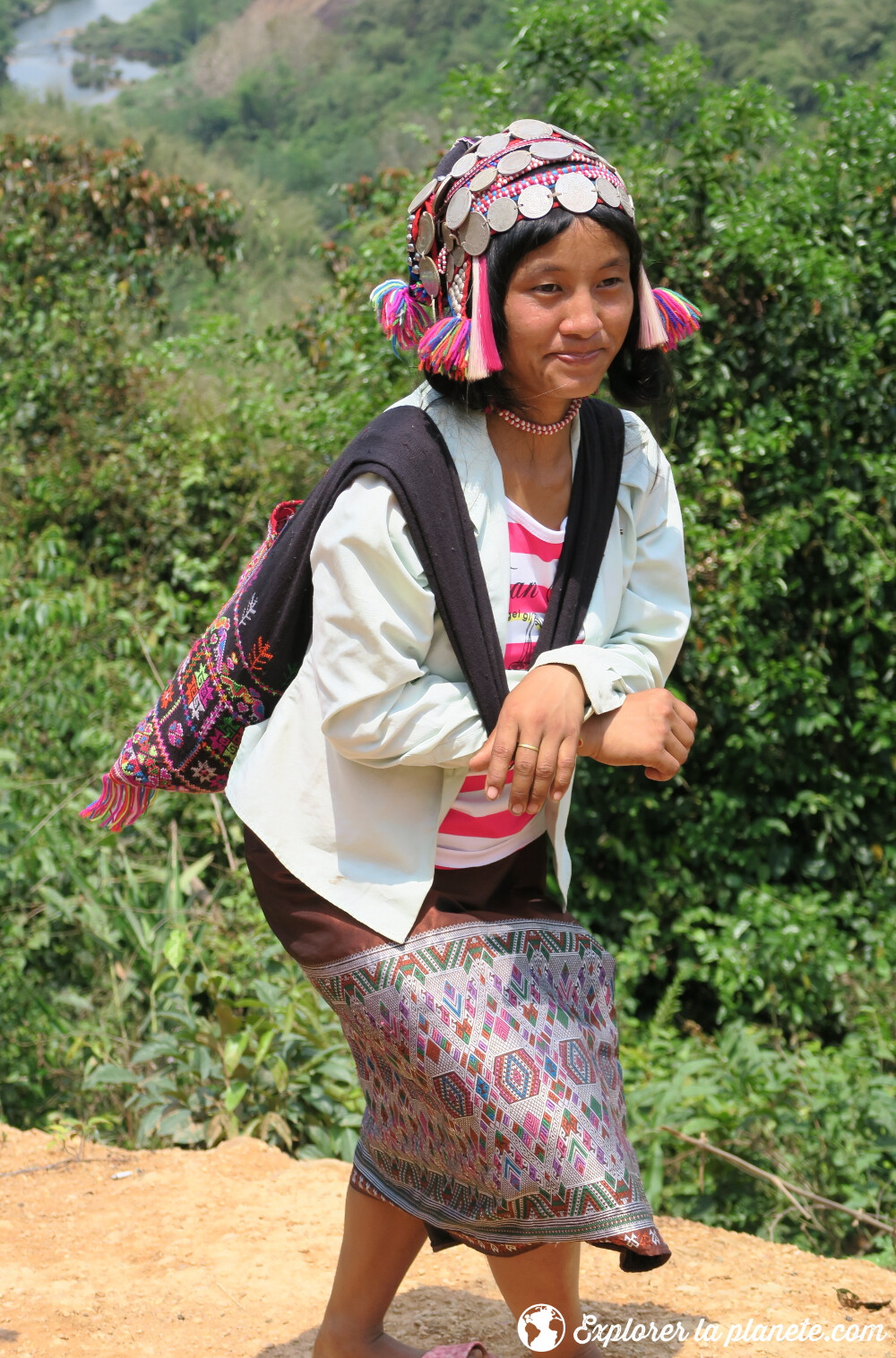 Femme Akha ya-er à Pak nam noi au nord du laos