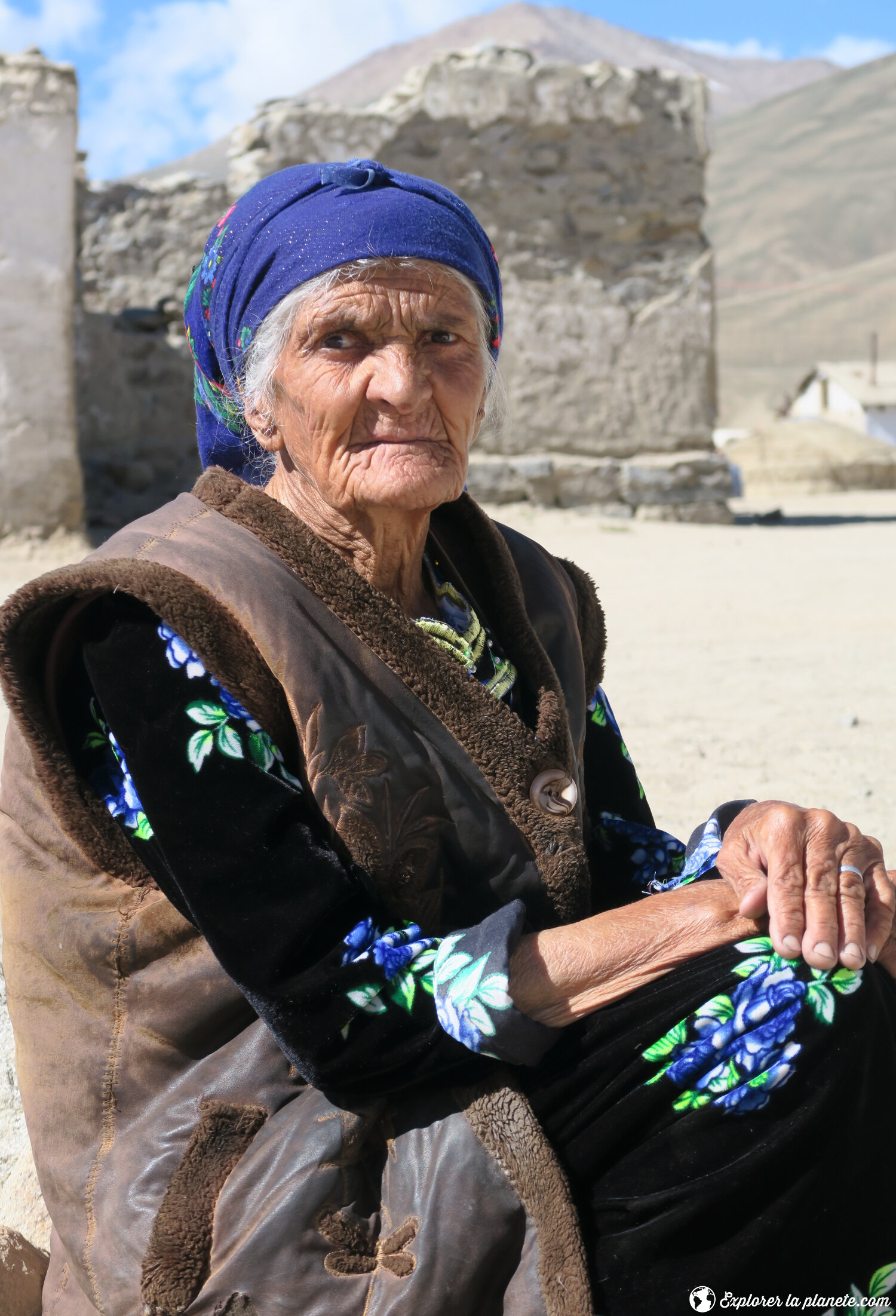 Vieille femme à Bulunkul