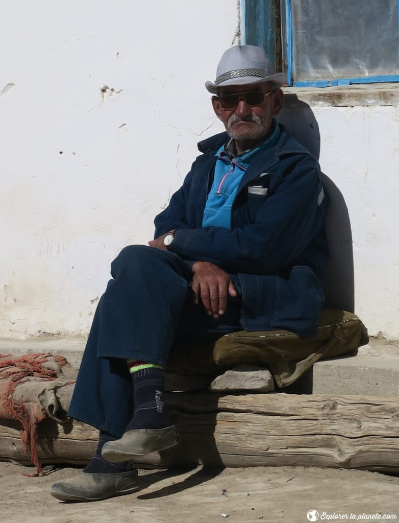 Un homme dans le village de Bulunkul