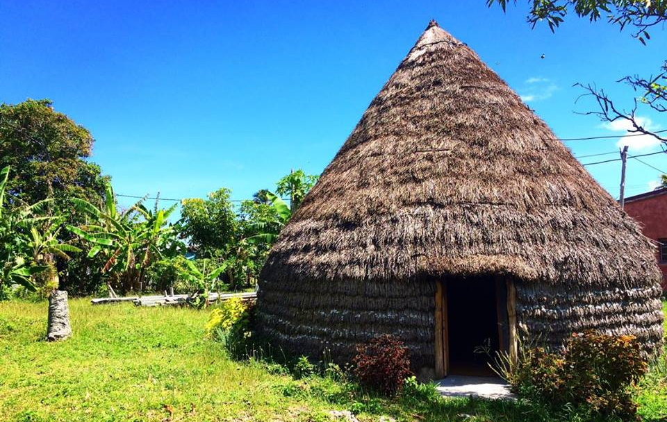 Case kanak à Lifou îles loyauté en Nouvelle Calédonie