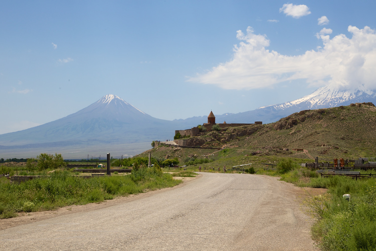 Monastère et paysage montagneux en Arménie destinations en dehors des sentiers battus