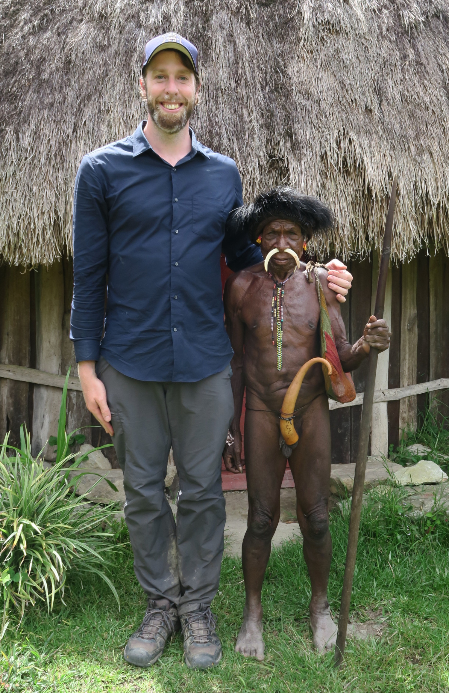Explorer la planète avec un papou du village de Kilise en Papouasie