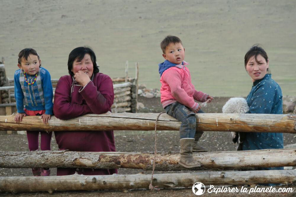 Une famille rencontrée en Mongolie.