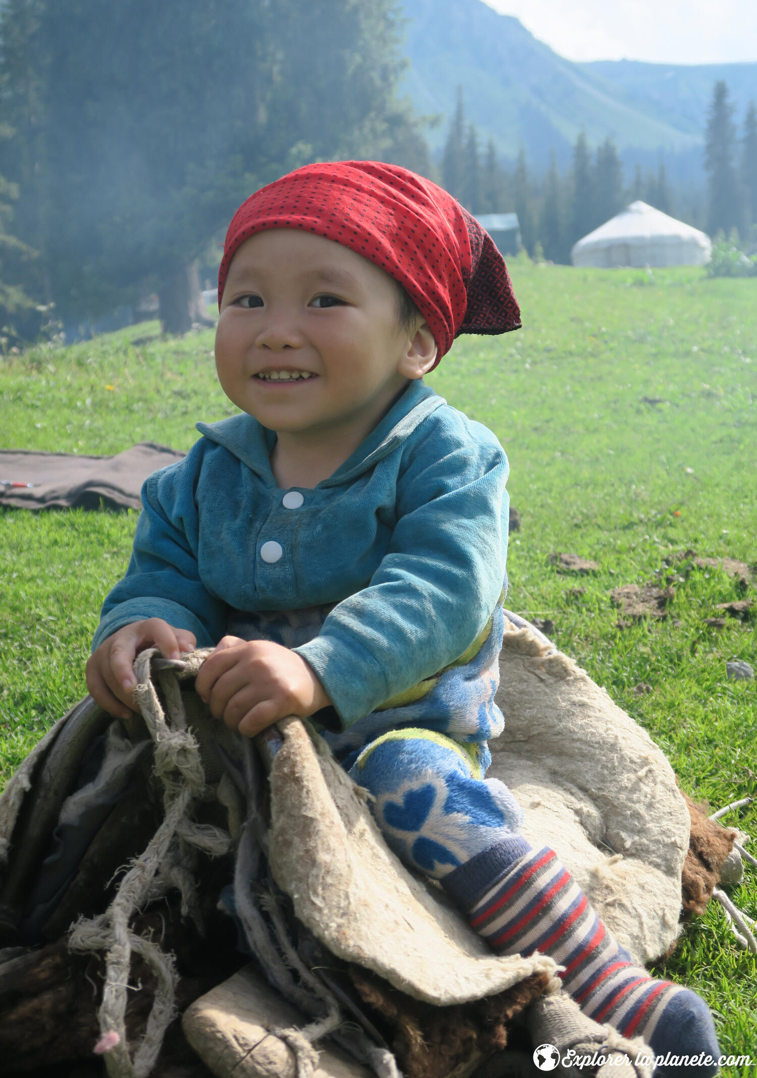 Enfant dans la vallée de Kok Jaiyk au Kirghizistan.